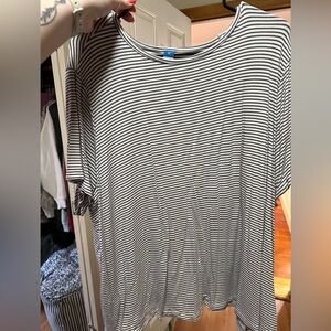 Old Navy Black and White Oversized Short Sleeve Tee